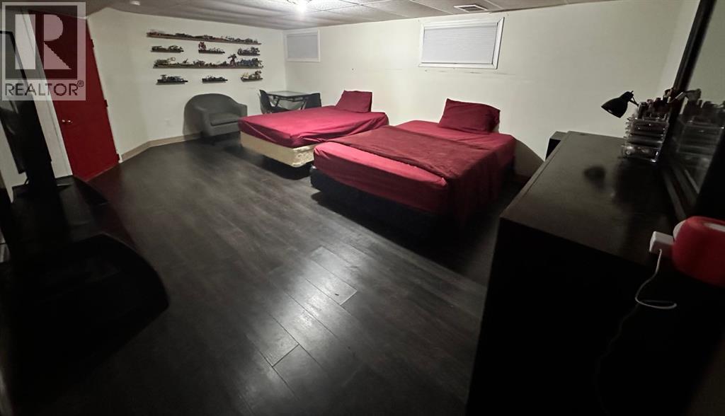 5302 50 Street, Camrose, AB - Indoor