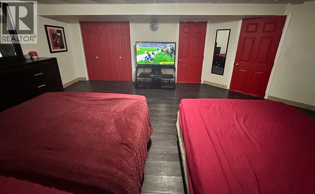 5302 50 Street, Camrose, AB - Indoor Photo Showing Bedroom