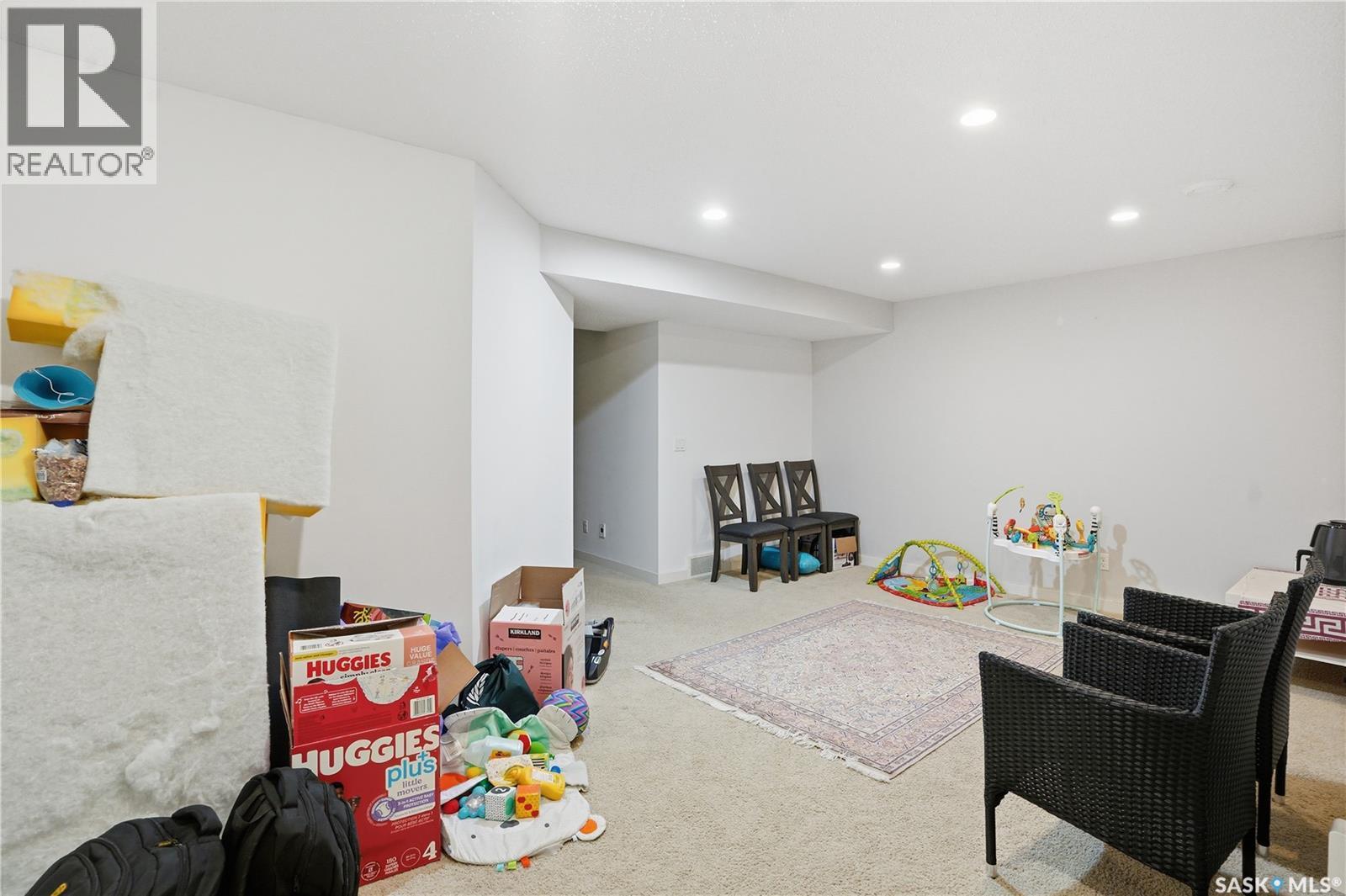 106 410 Ledingham Way, Saskatoon, SK - Indoor