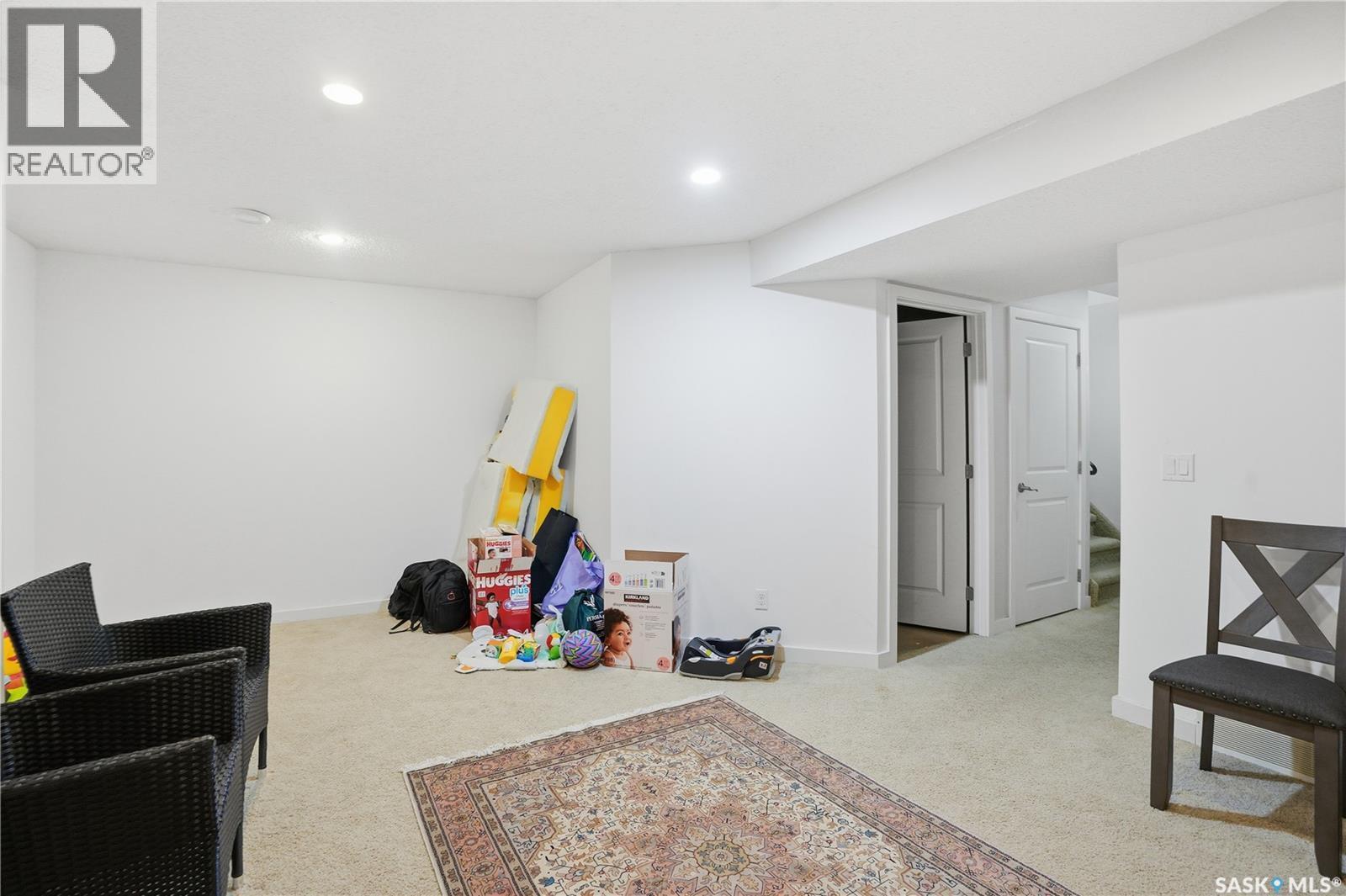 106 410 Ledingham Way, Saskatoon, SK - Indoor