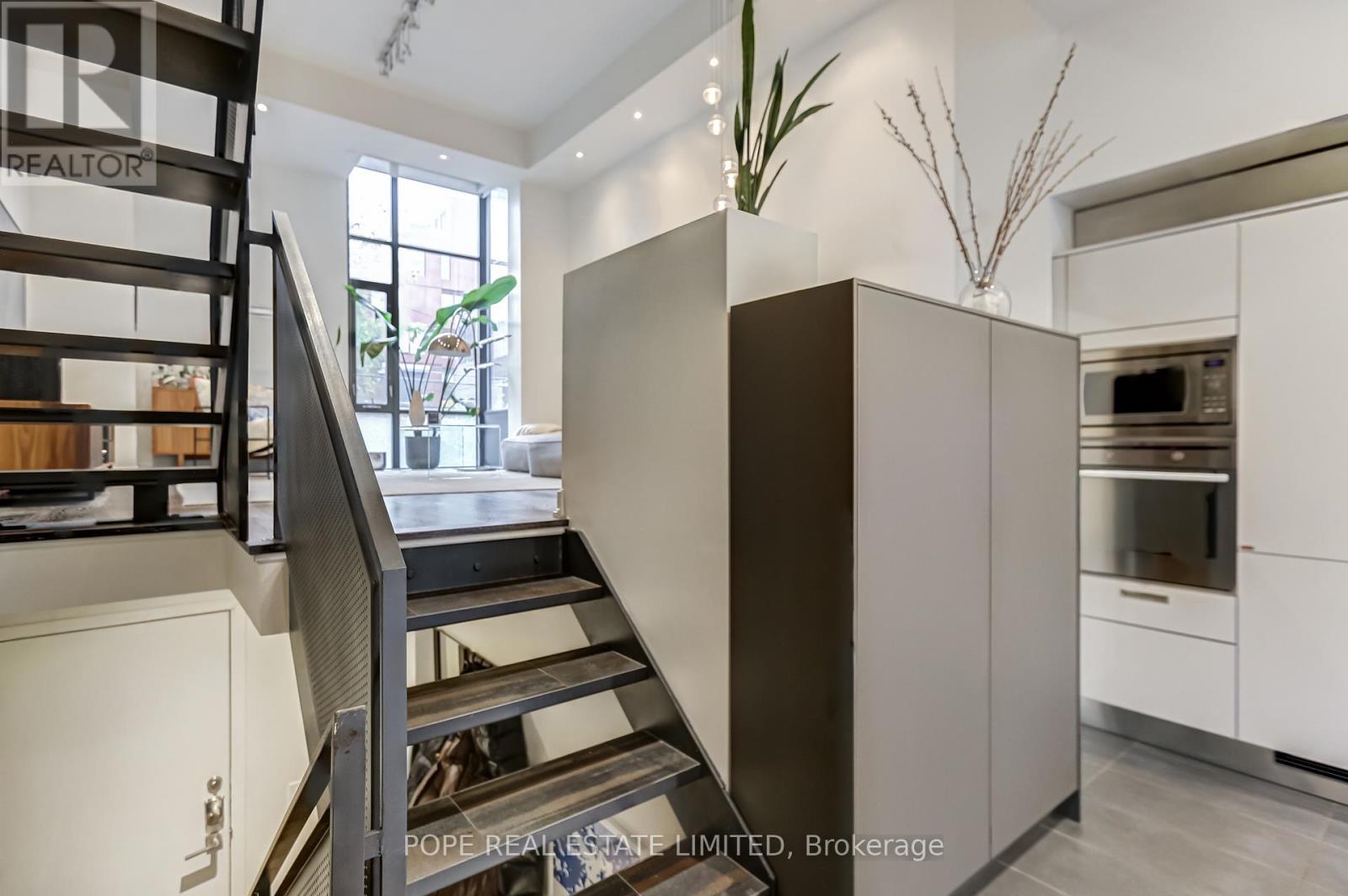 9A Gilead Place, Toronto, ON - Indoor