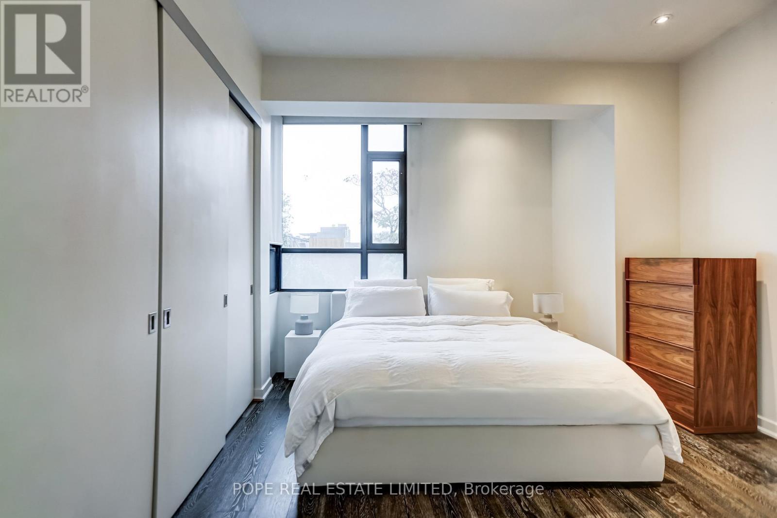 9A Gilead Place, Toronto, ON - Indoor Photo Showing Bedroom
