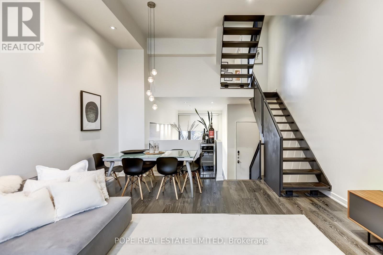 9A Gilead Place, Toronto, ON - Indoor