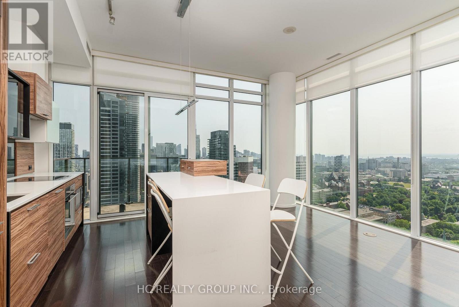 3503 - 75 St Nicholas Street, Toronto, ON - Indoor