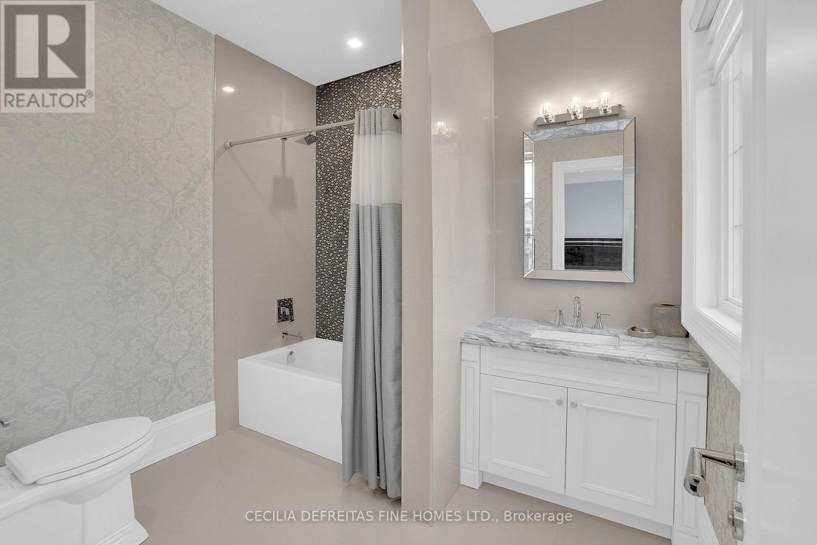 78 Mizuno Crescent, Vaughan, ON - Indoor Photo Showing Bathroom