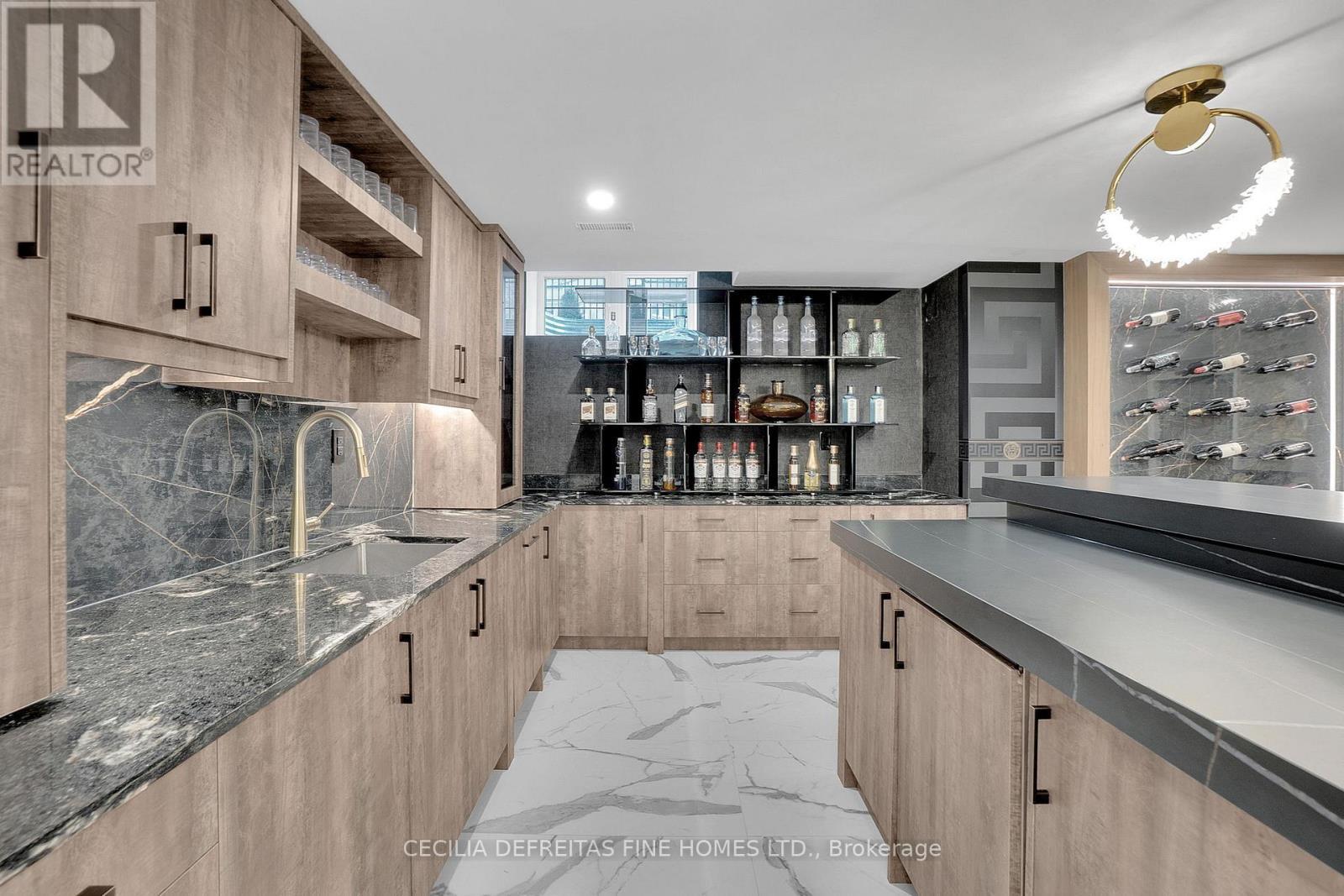 78 Mizuno Crescent, Vaughan, ON - Indoor Photo Showing Kitchen