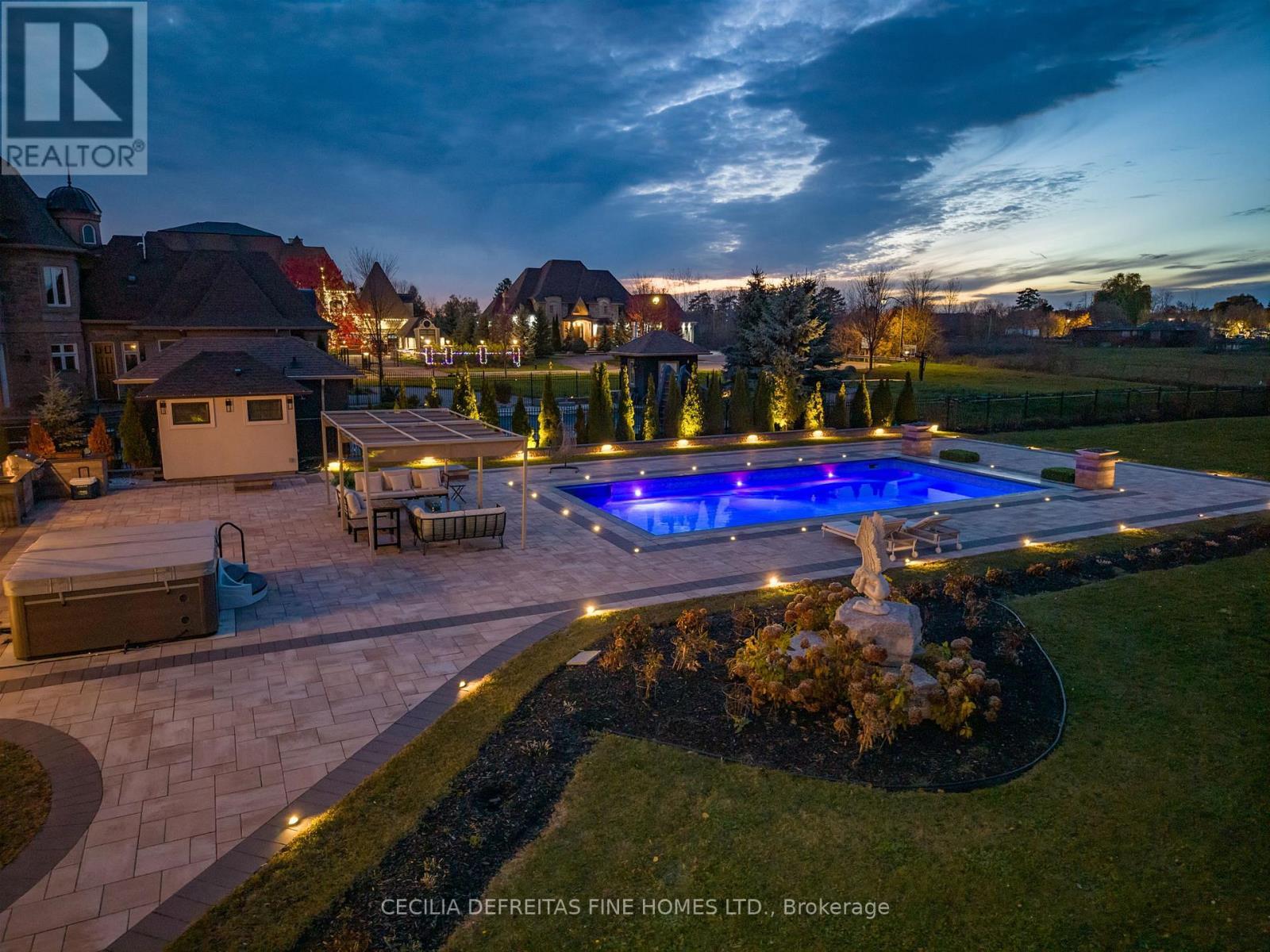 78 Mizuno Crescent, Vaughan, ON - Outdoor With In Ground Pool