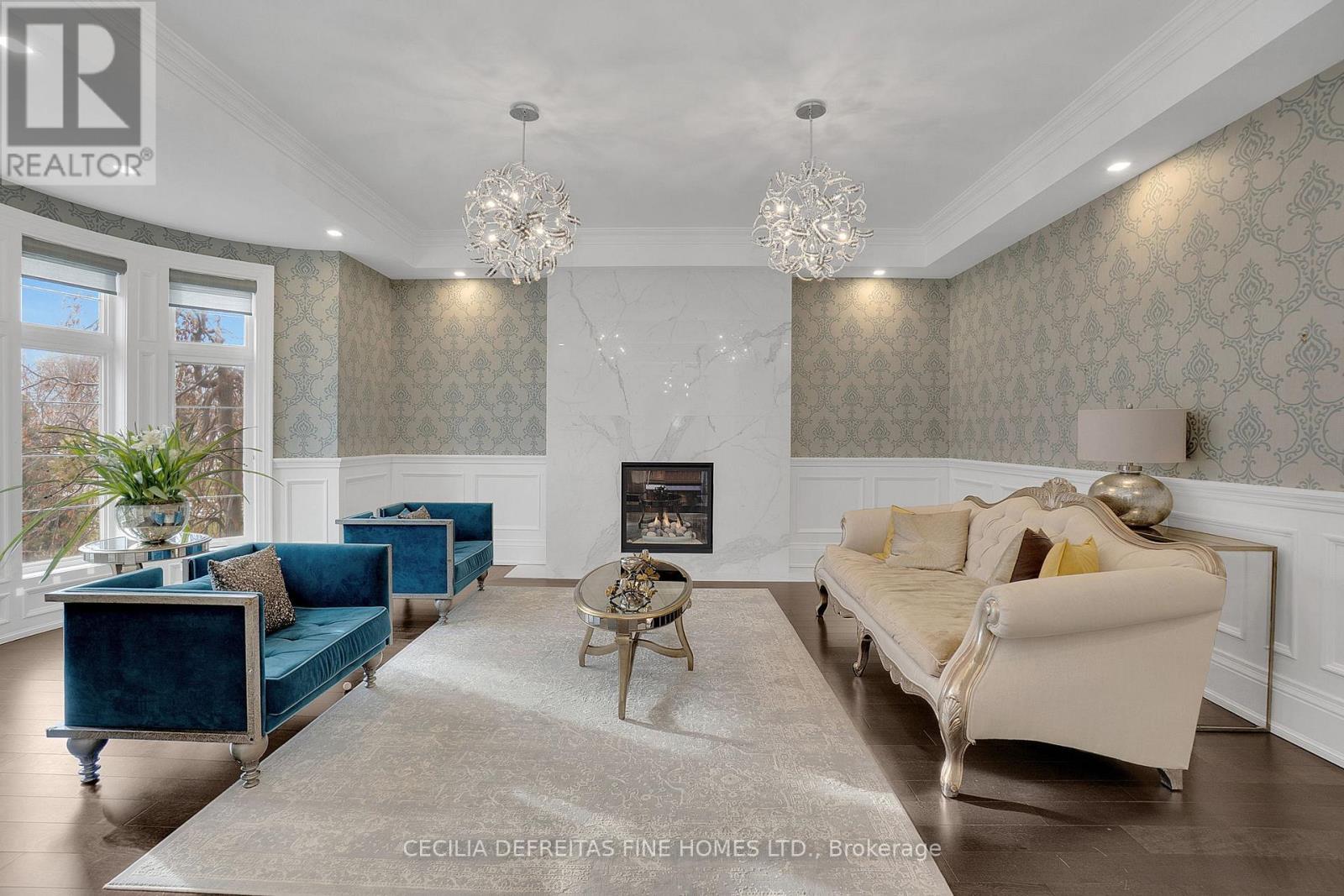 78 Mizuno Crescent, Vaughan, ON - Indoor With Fireplace