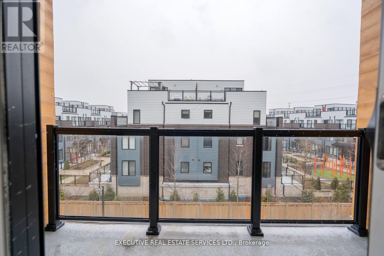 226 - 1145 Journeyman Lane, Mississauga, ON - Outdoor With Balcony