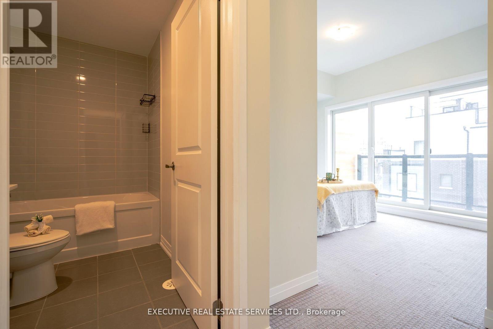 226 - 1145 Journeyman Lane, Mississauga, ON - Indoor