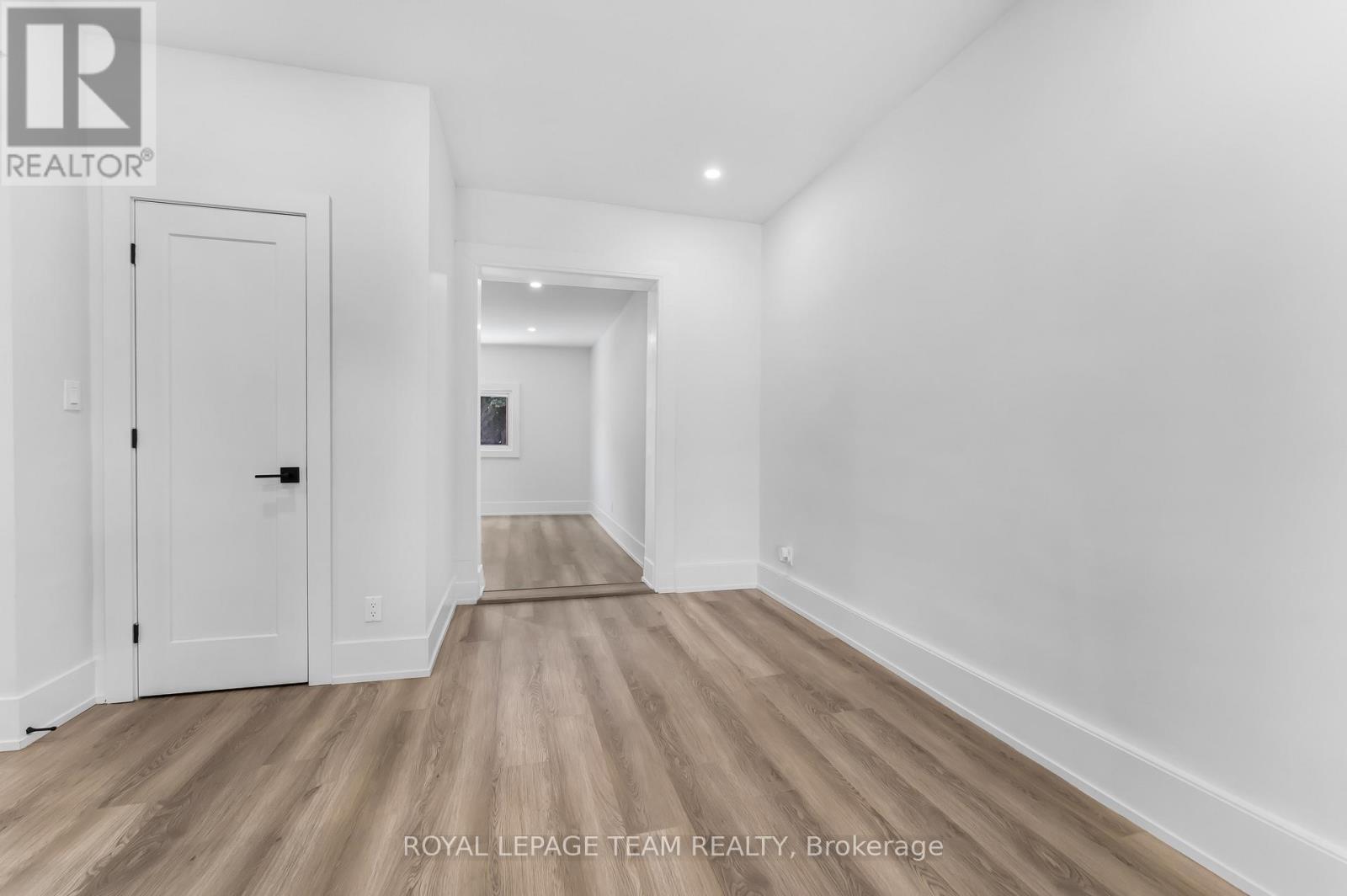 5 Gilchrist Avenue, Ottawa, ON - Indoor Photo Showing Other Room