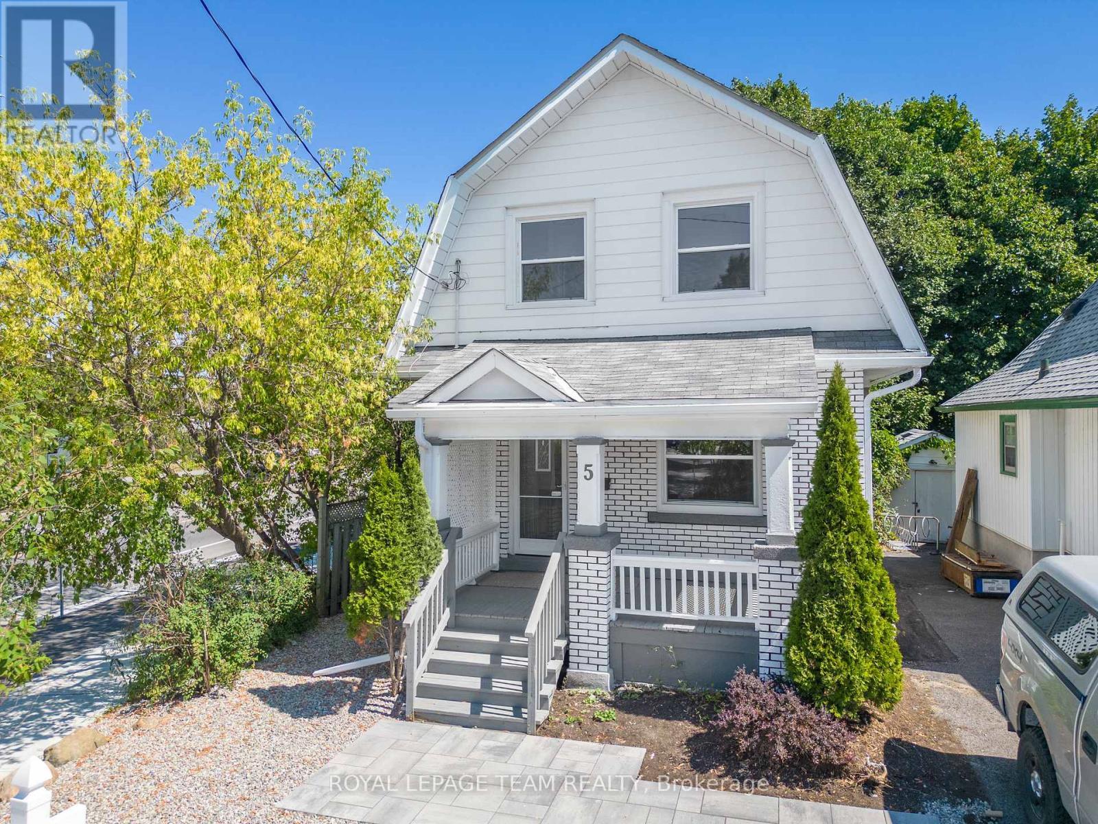 5 Gilchrist Avenue, Ottawa, ON - Outdoor