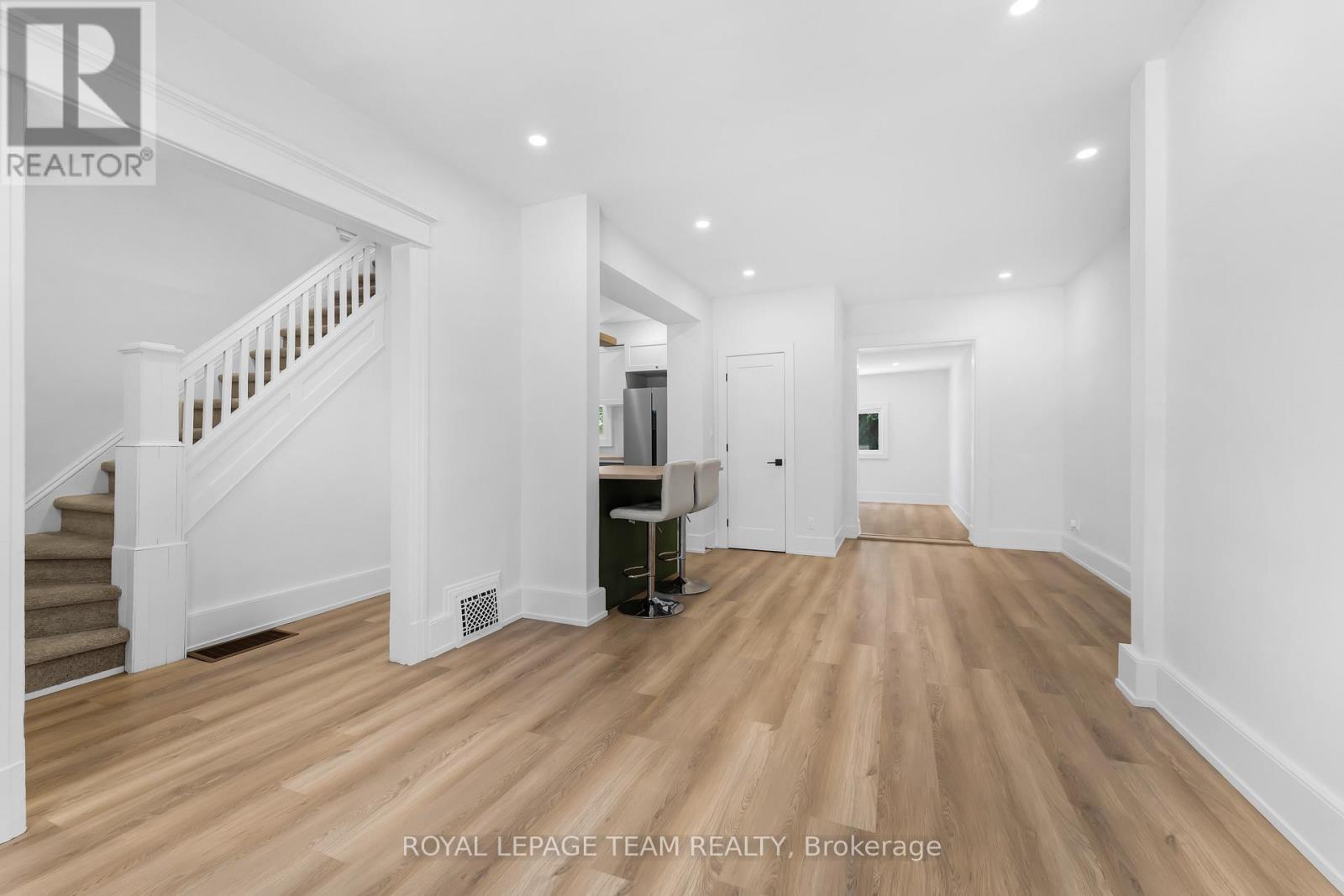 5 Gilchrist Avenue, Ottawa, ON - Indoor Photo Showing Other Room