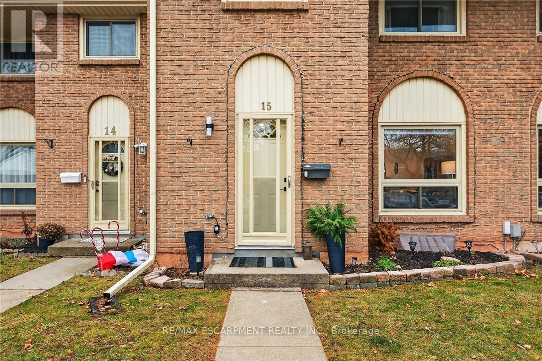 15 - 150 Gateshead Crescent, Hamilton, ON - Outdoor With Exterior