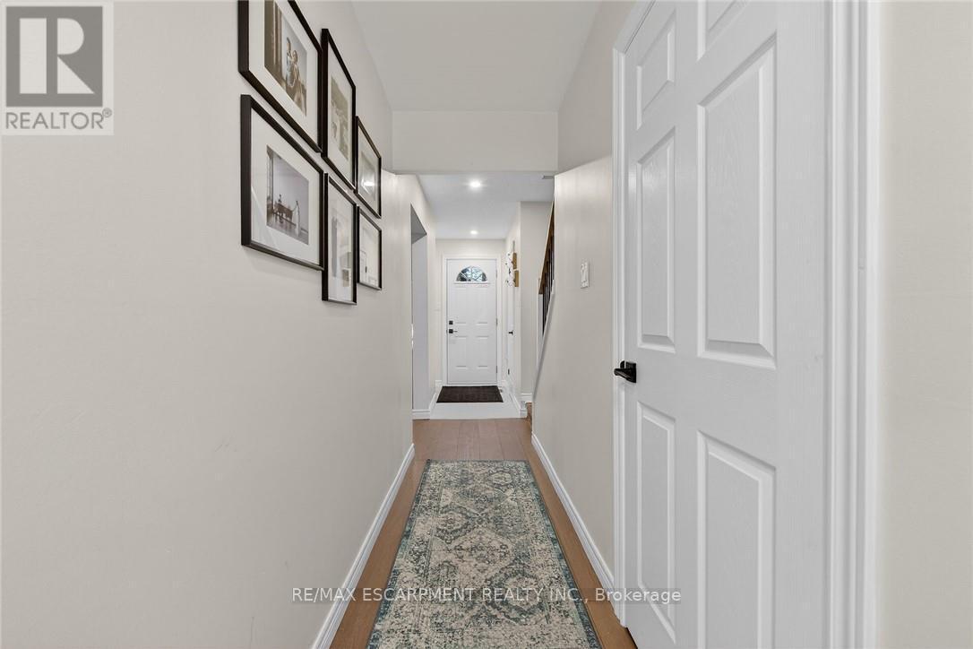 15 - 150 Gateshead Crescent, Hamilton, ON - Indoor Photo Showing Other Room