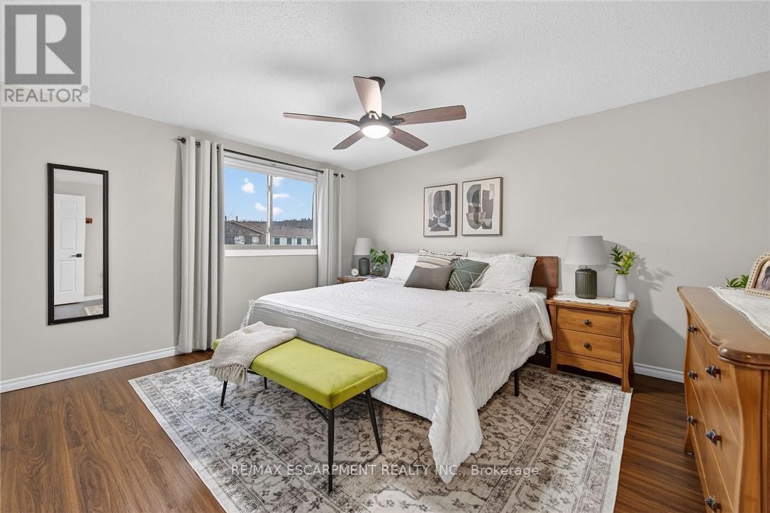 15 - 150 Gateshead Crescent, Hamilton, ON - Indoor Photo Showing Bedroom