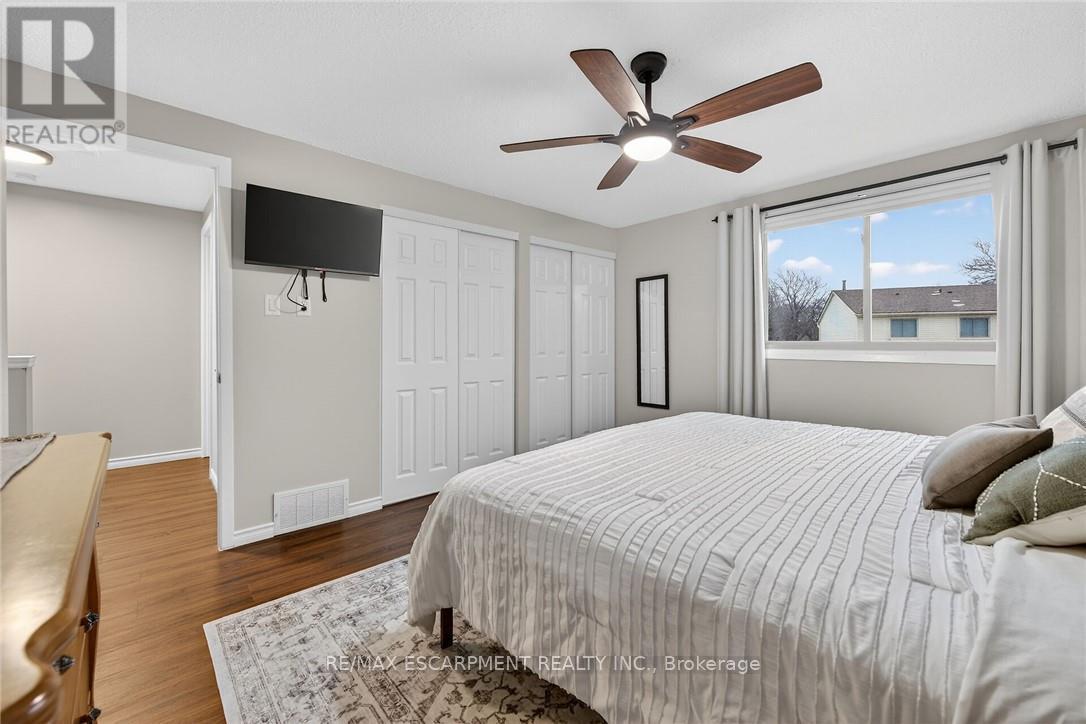 15 - 150 Gateshead Crescent, Hamilton, ON - Indoor Photo Showing Bedroom