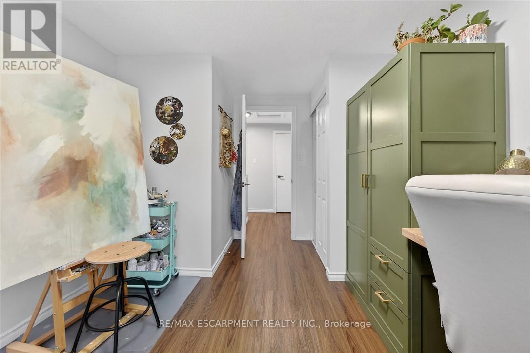 15 - 150 Gateshead Crescent, Hamilton, ON - Indoor Photo Showing Other Room