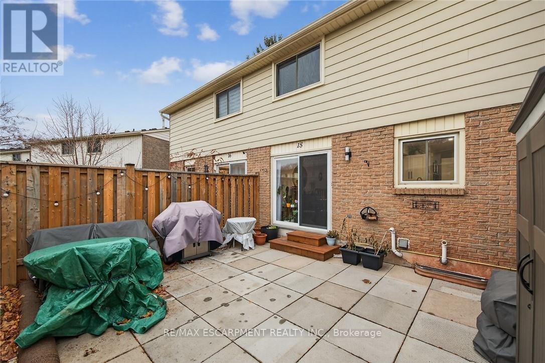 15 - 150 Gateshead Crescent, Hamilton, ON - Outdoor With Exterior