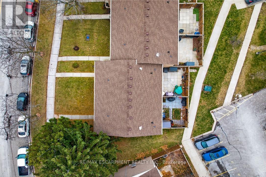 15 - 150 Gateshead Crescent, Hamilton, ON - Outdoor