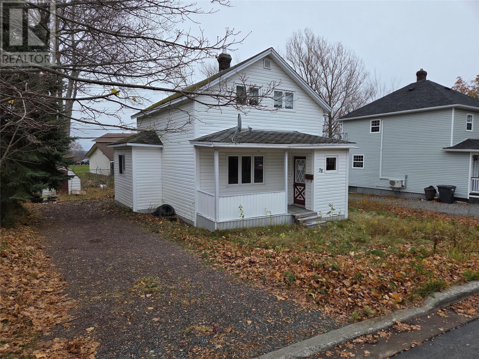 38 Junction Road, Grand Falls Windsor, NL - Outdoor