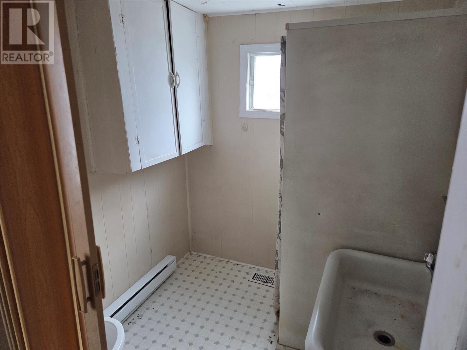 38 Junction Road, Grand Falls Windsor, NL - Indoor Photo Showing Other Room