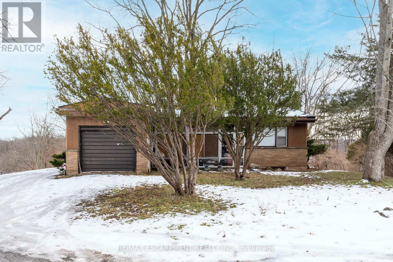 5 Homestead Avenue, Hamilton, ON - Outdoor