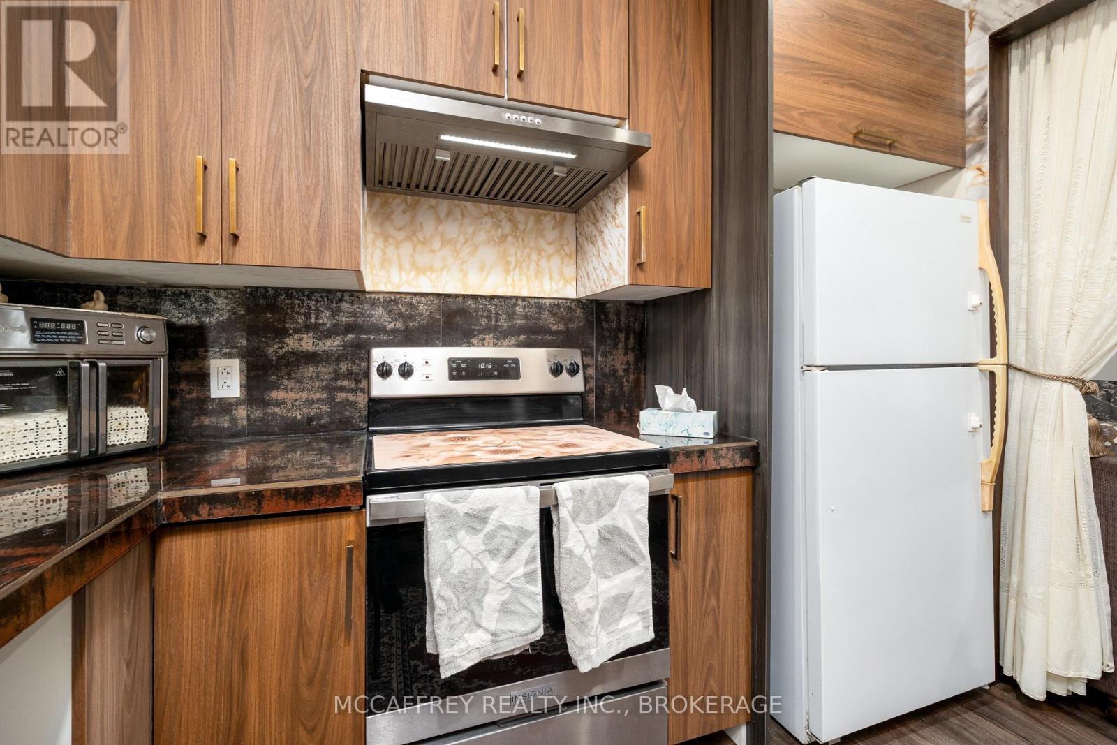 4326 County Rd 6, Stone Mills, ON - Indoor Photo Showing Kitchen