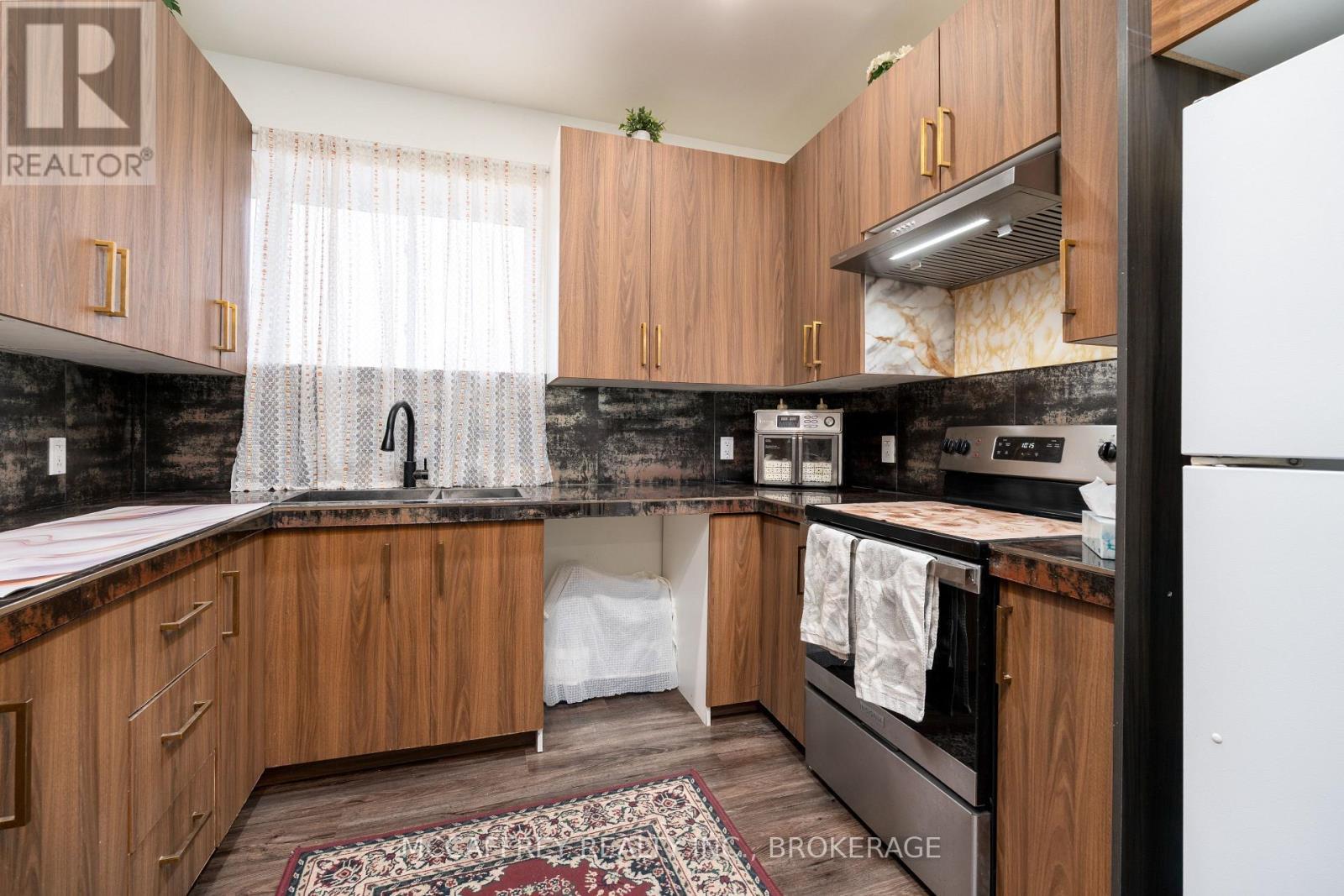 4326 County Rd 6, Stone Mills, ON - Indoor Photo Showing Kitchen