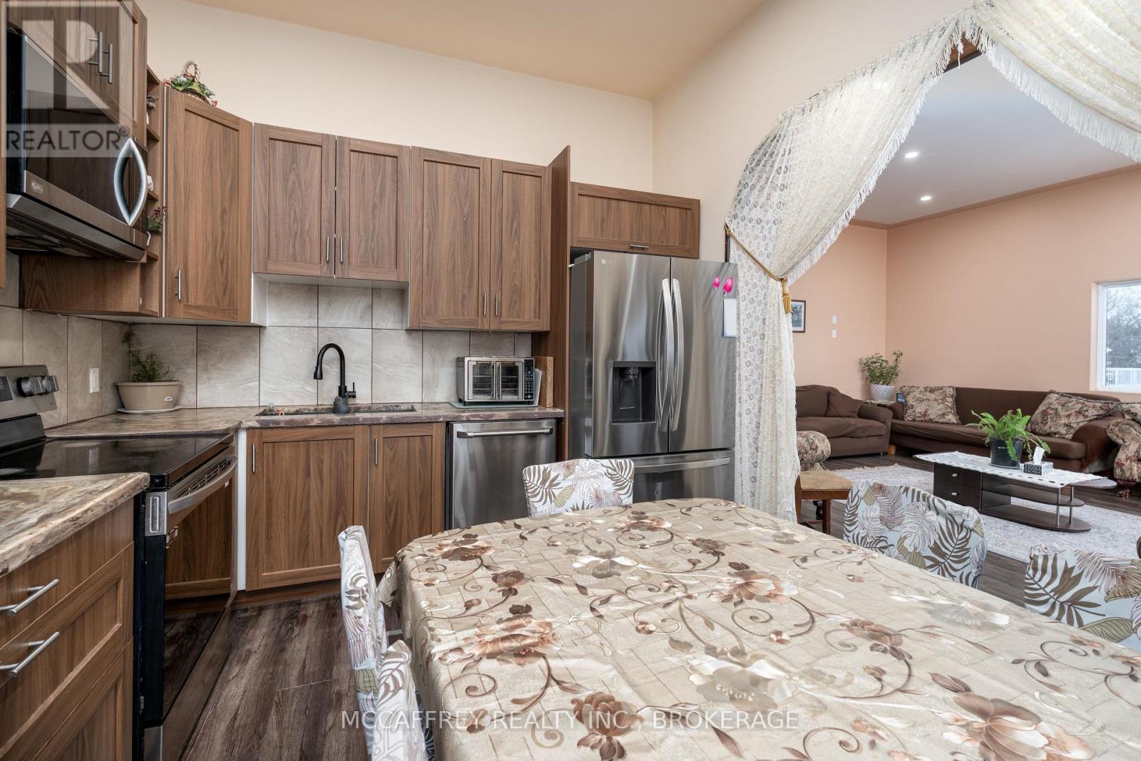 4326 County Rd 6, Stone Mills, ON - Indoor Photo Showing Kitchen