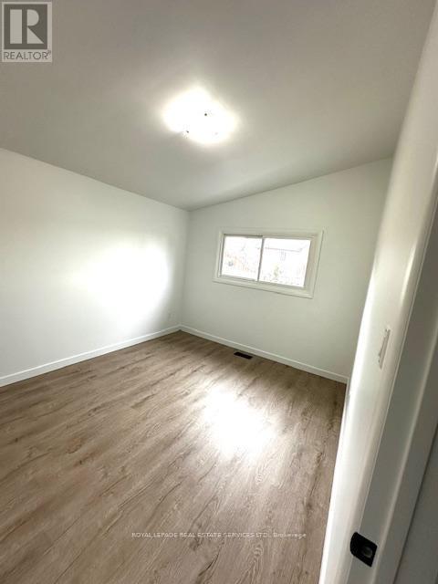 35 Karen Crescent, Hamilton, ON - Indoor Photo Showing Other Room