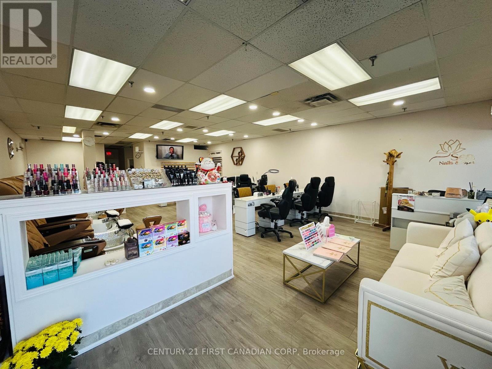 3 - 11 Baseline Road E, London South (South E), ON