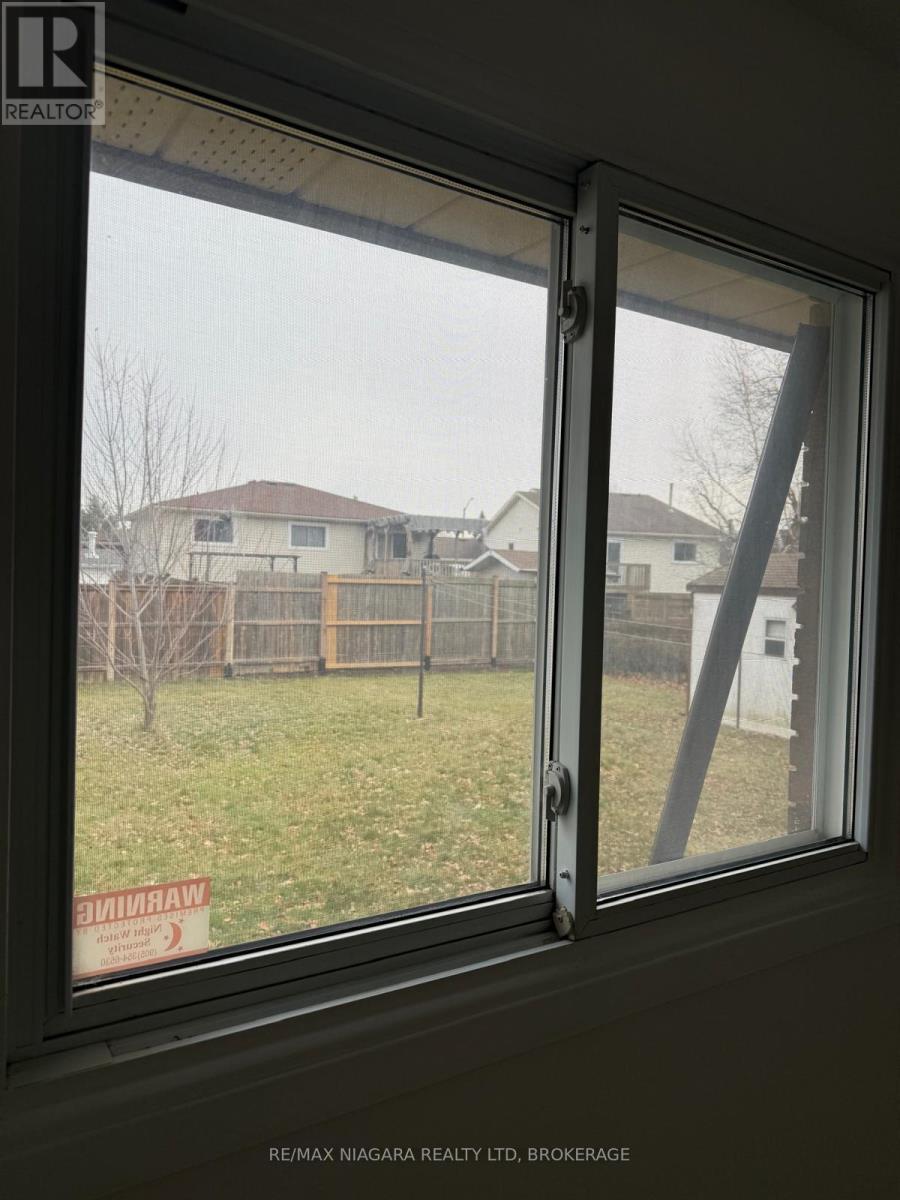 8006 Paddock Trail Drive, Niagara Falls (Ascot), ON - Photo Showing Other Room