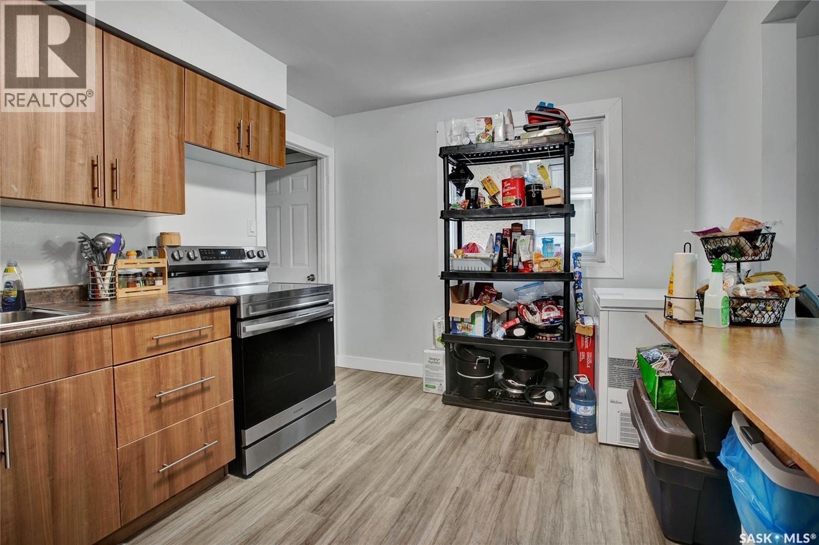 2820-2822 7Th Street E, Saskatoon, SK - Indoor