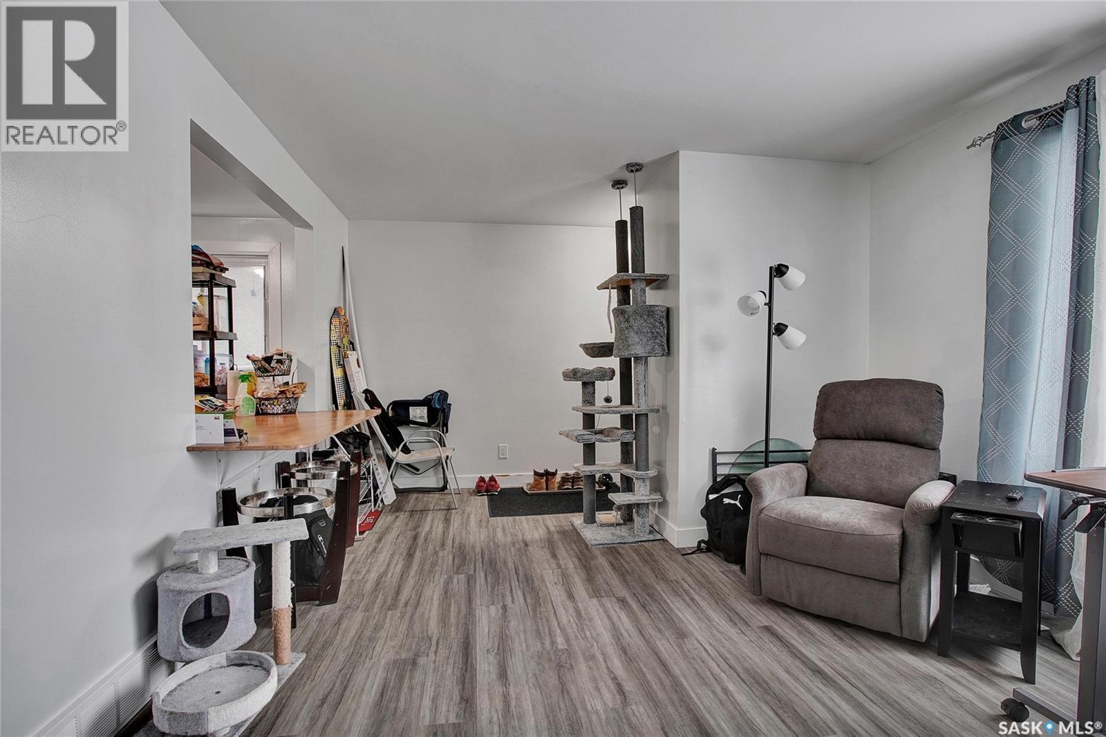 2820-2822 7Th Street E, Saskatoon, SK - Indoor