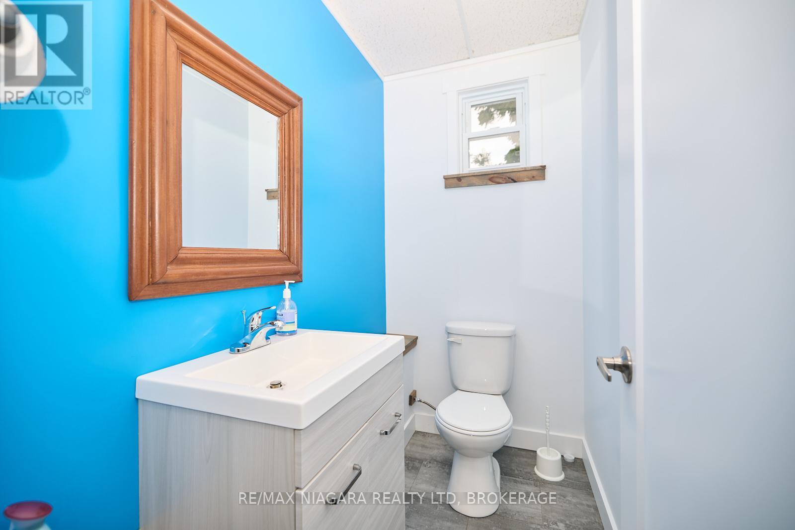 210 Ridgeway Road, Fort Erie (Crystal Beach), ON