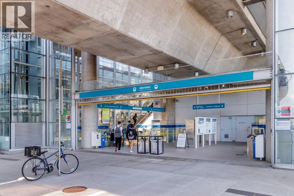 2215/ 2220-4000 No. 3 Road, Richmond, BC