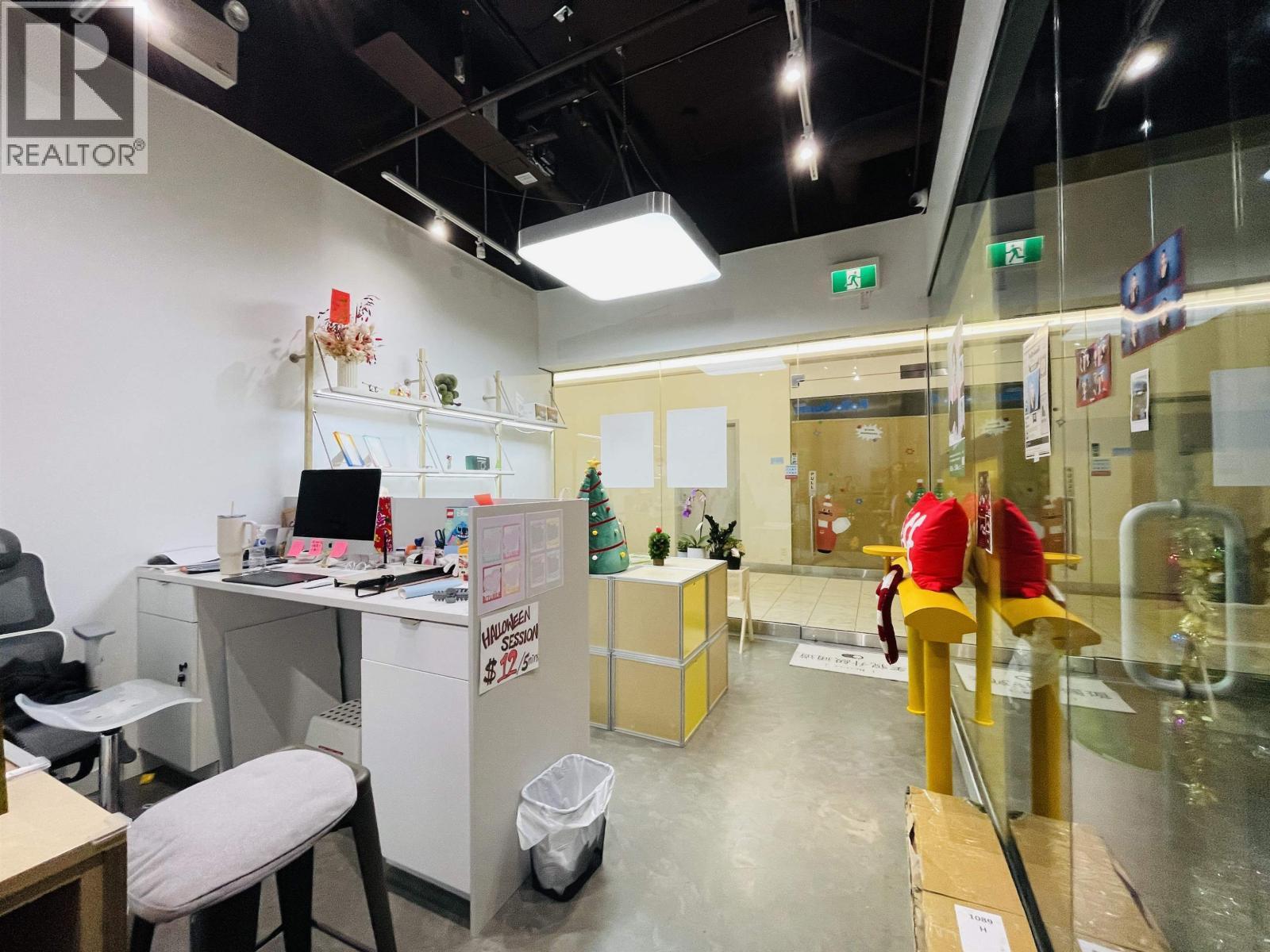 2215/ 2220-4000 No. 3 Road, Richmond, BC