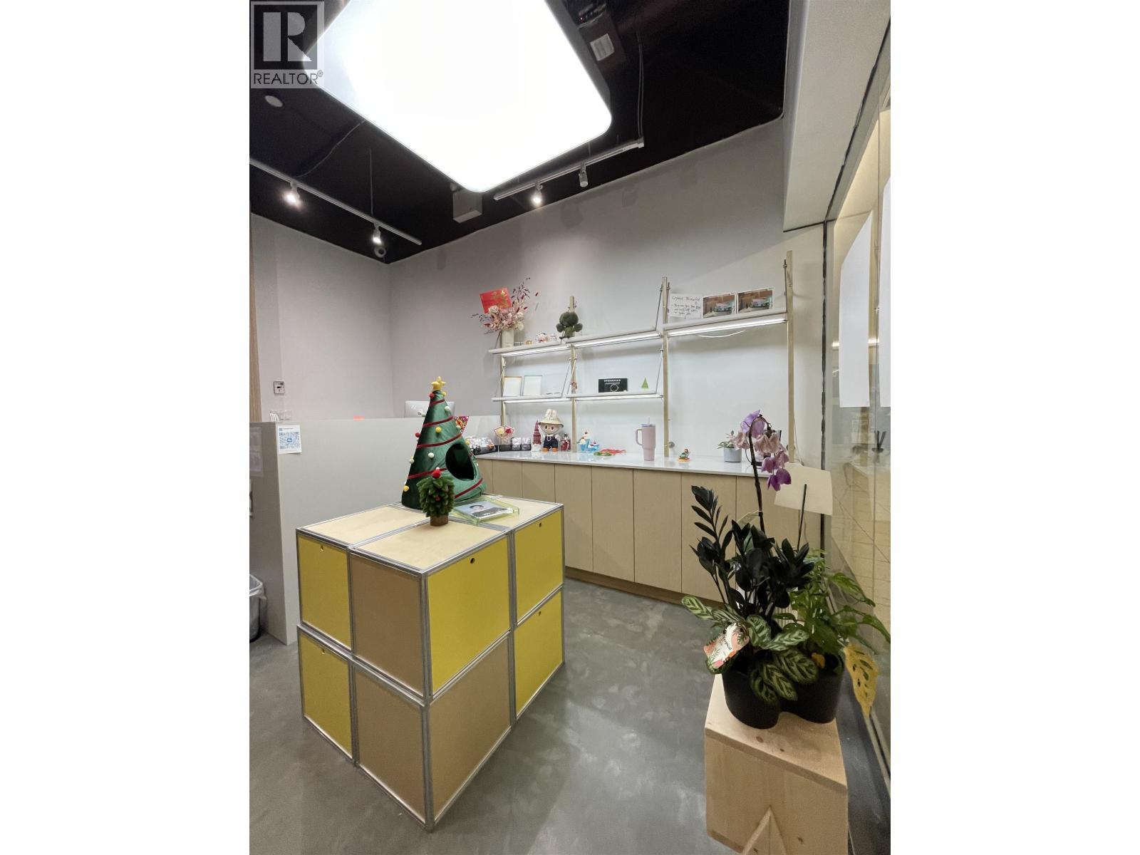 2215/ 2220-4000 No. 3 Road, Richmond, BC