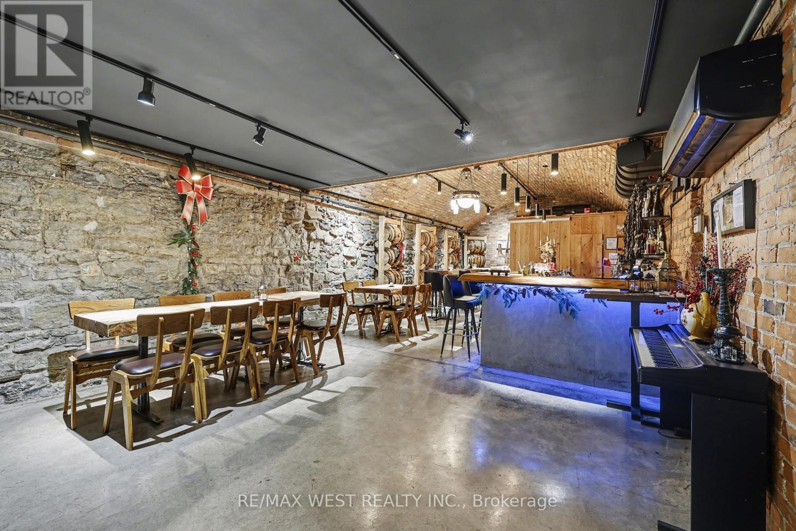 193 King Street E, Hamilton, ON