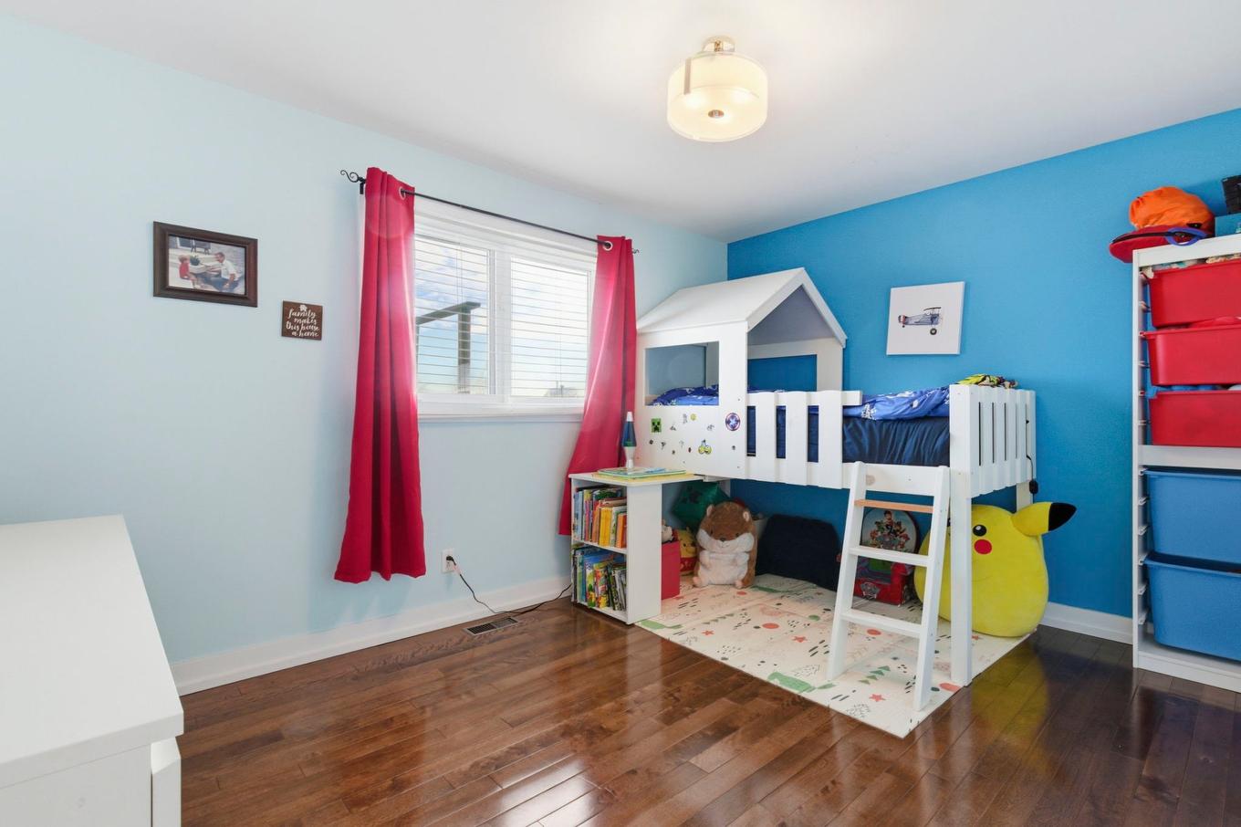 Chambre à coucher - 2230 Ch. Des Patriotes, Richelieu, QC - Indoor Photo Showing Bedroom
