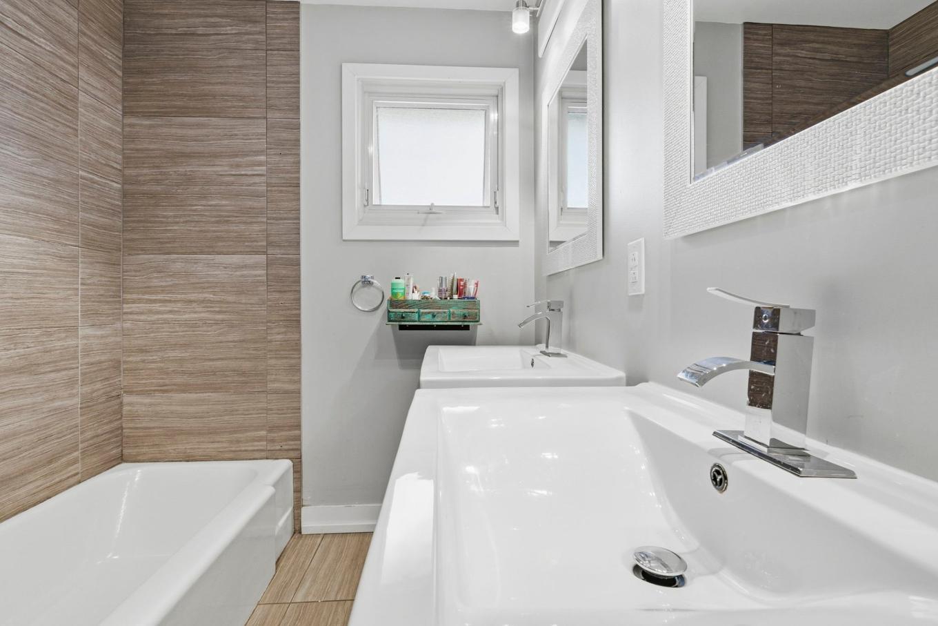 Salle de bains - 2230 Ch. Des Patriotes, Richelieu, QC - Indoor Photo Showing Bathroom