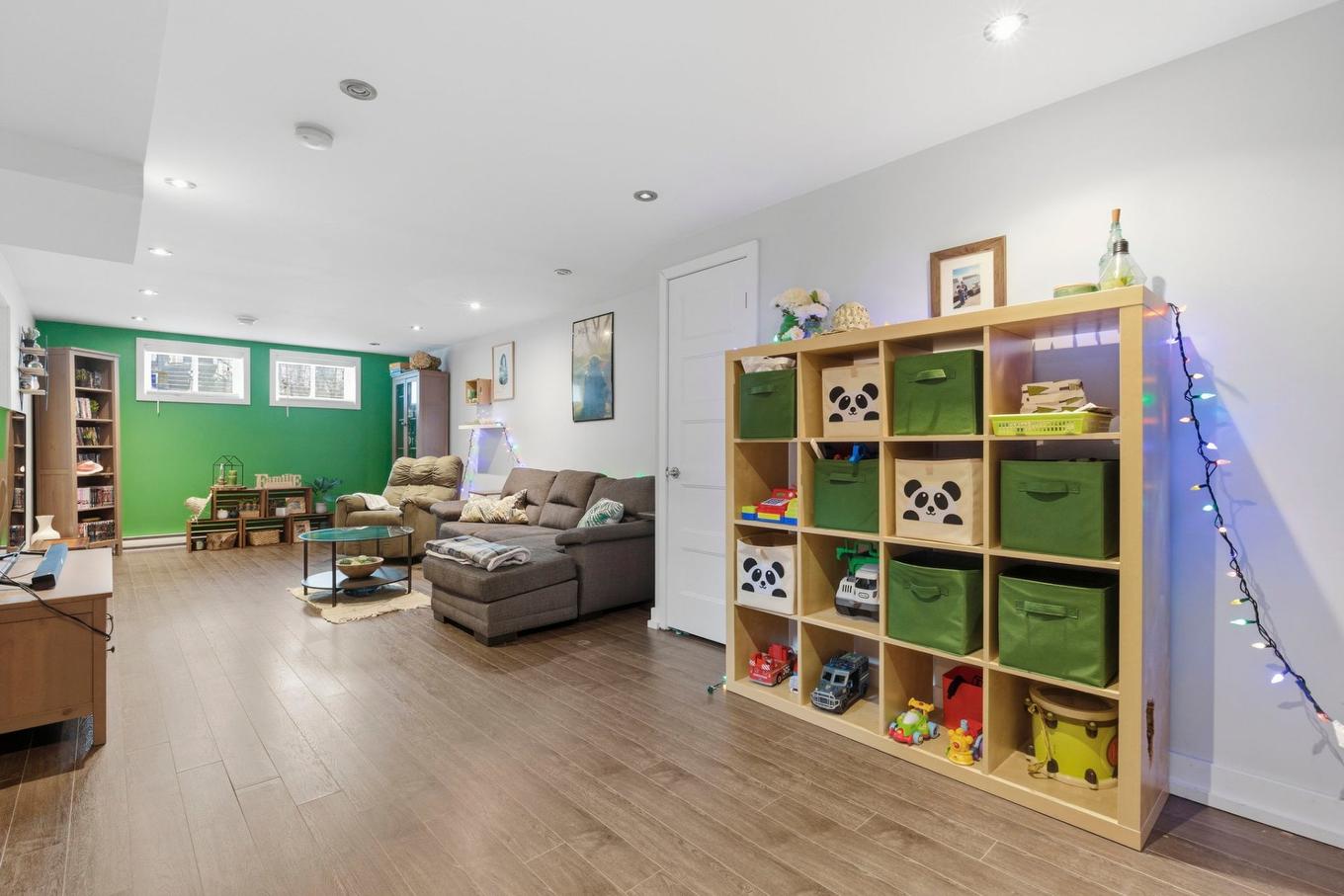 Salle familiale - 2230 Ch. Des Patriotes, Richelieu, QC - Indoor