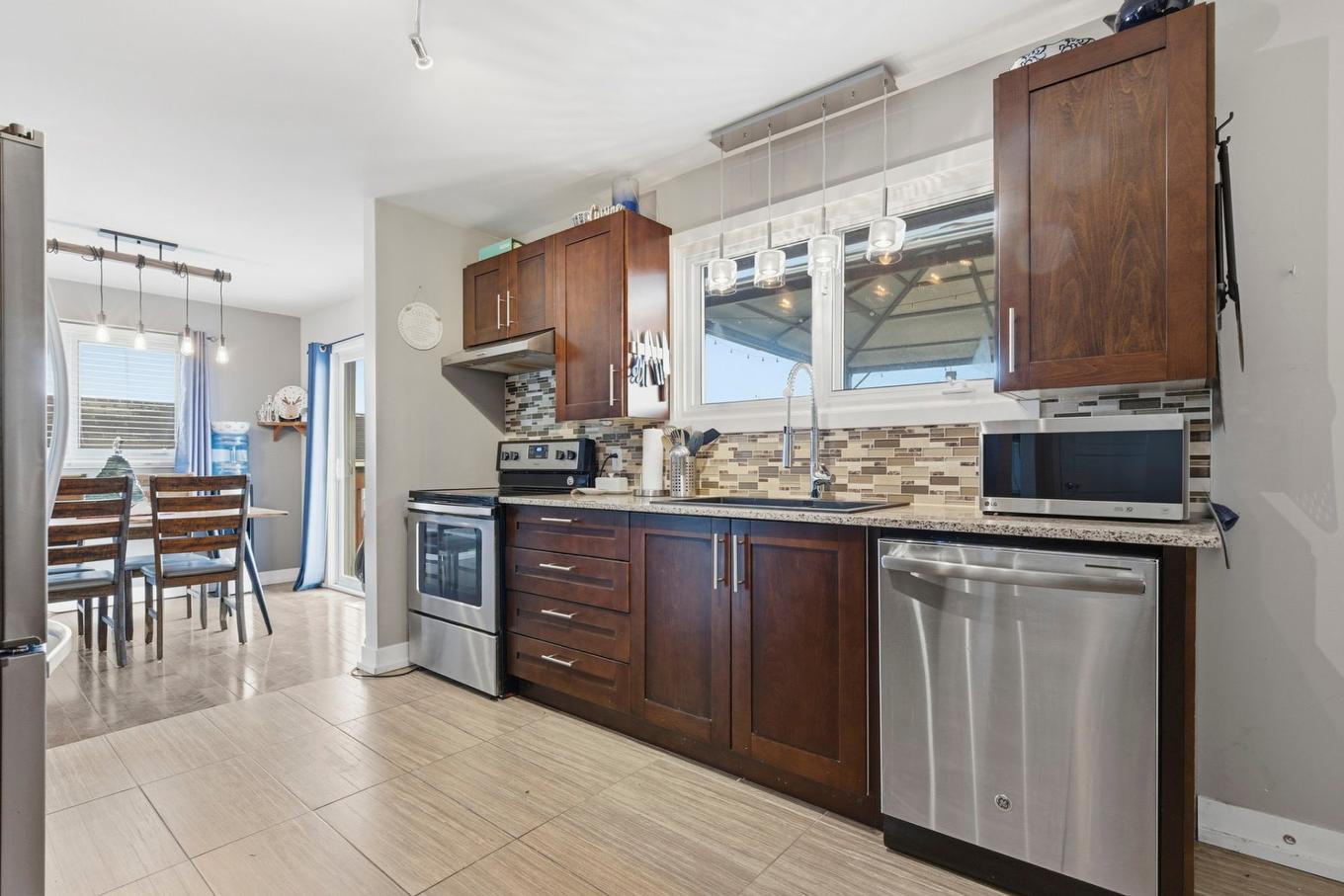 Cuisine - 2230 Ch. Des Patriotes, Richelieu, QC - Indoor Photo Showing Kitchen