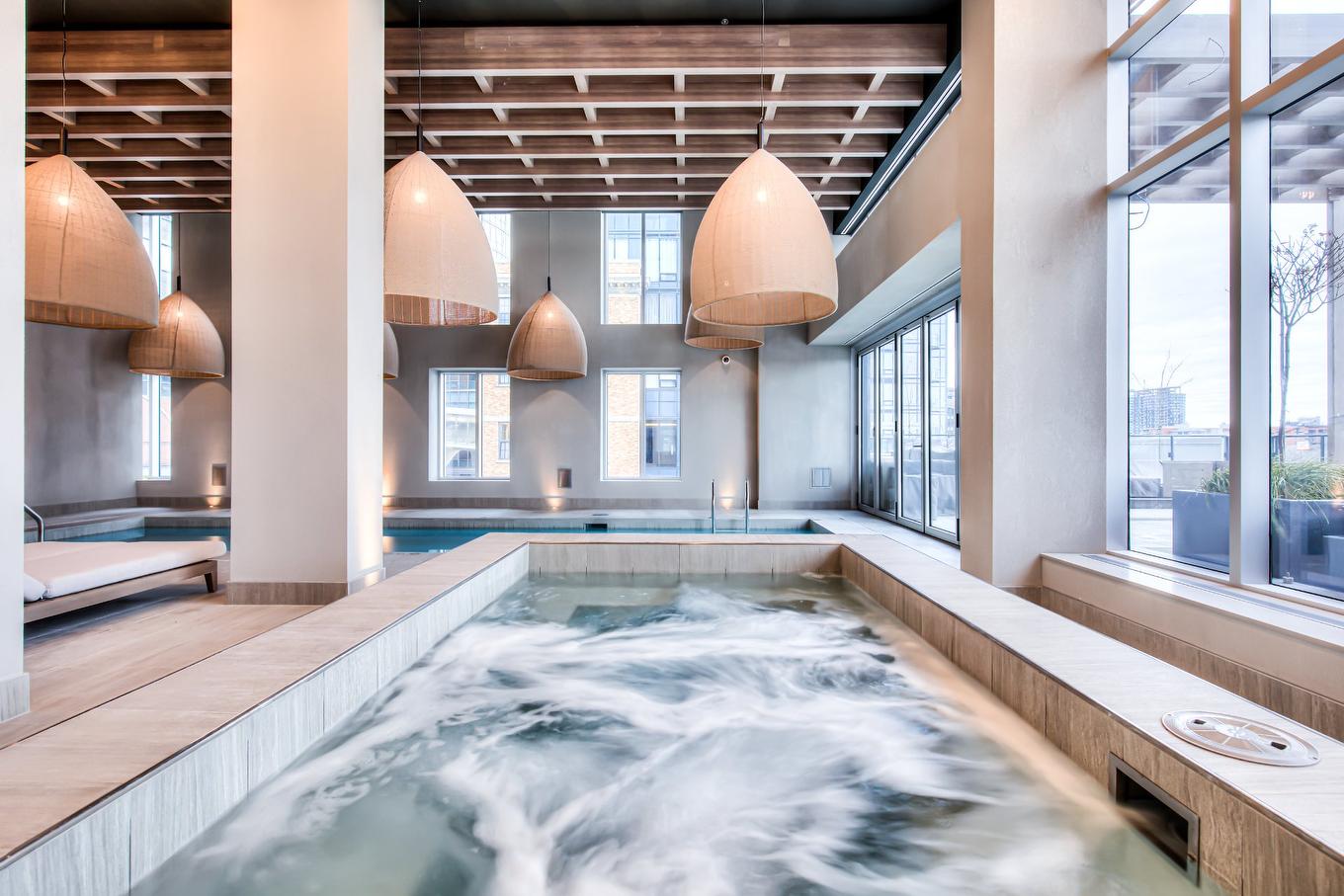 Spa - 4307-1288 Rue St-Antoine O., Montréal (Ville-Marie), QC - Indoor Photo Showing Other Room