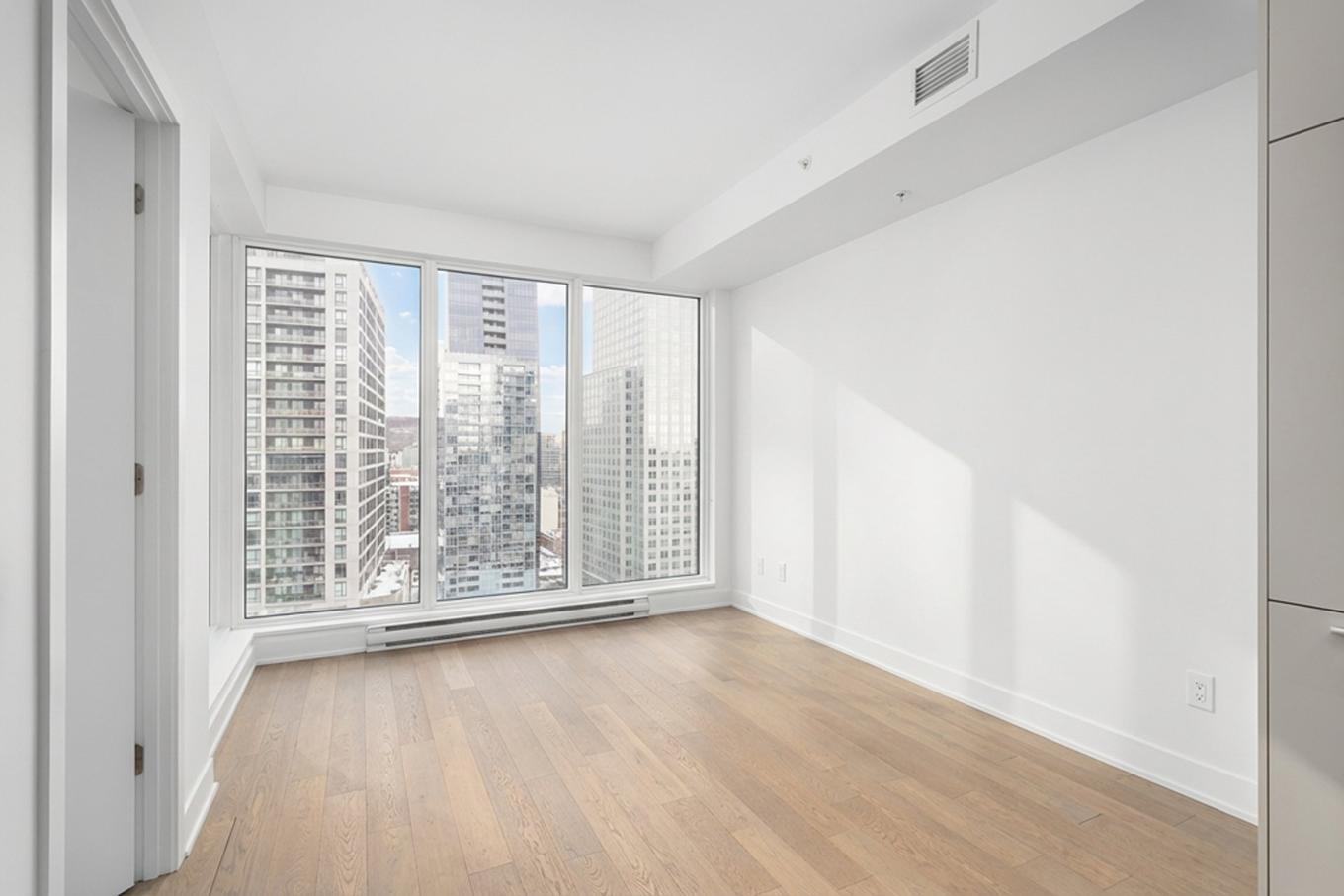 Salon - 4307-1288 Rue St-Antoine O., Montréal (Ville-Marie), QC - Indoor Photo Showing Other Room