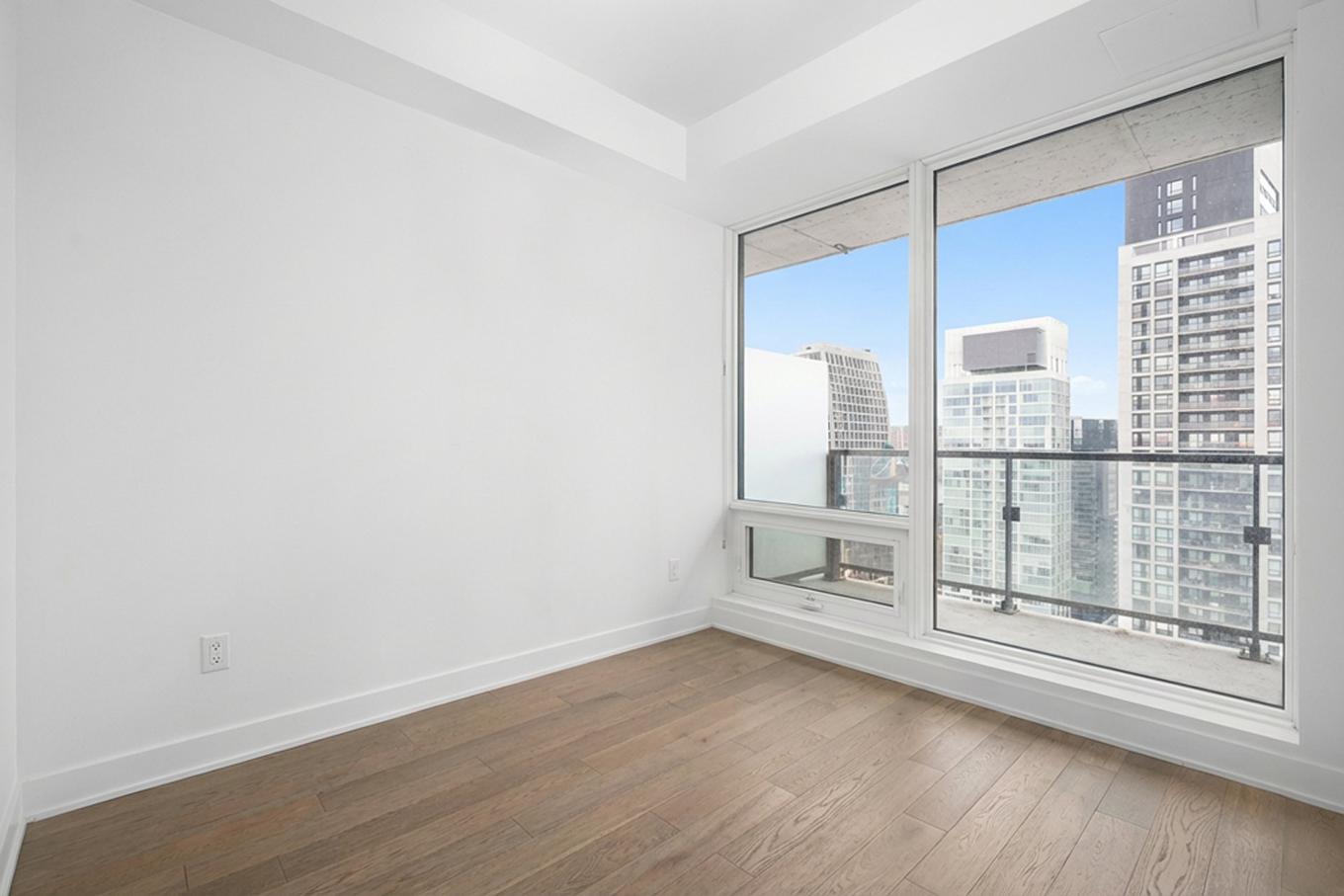 Chambre à coucher principale - 4307-1288 Rue St-Antoine O., Montréal (Ville-Marie), QC - Indoor Photo Showing Other Room