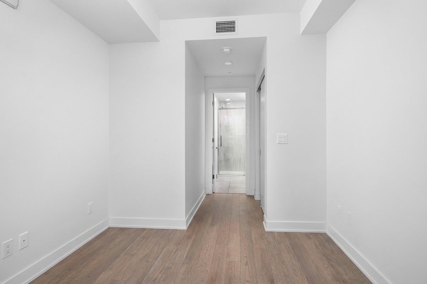 Chambre à coucher principale - 4307-1288 Rue St-Antoine O., Montréal (Ville-Marie), QC - Indoor Photo Showing Other Room