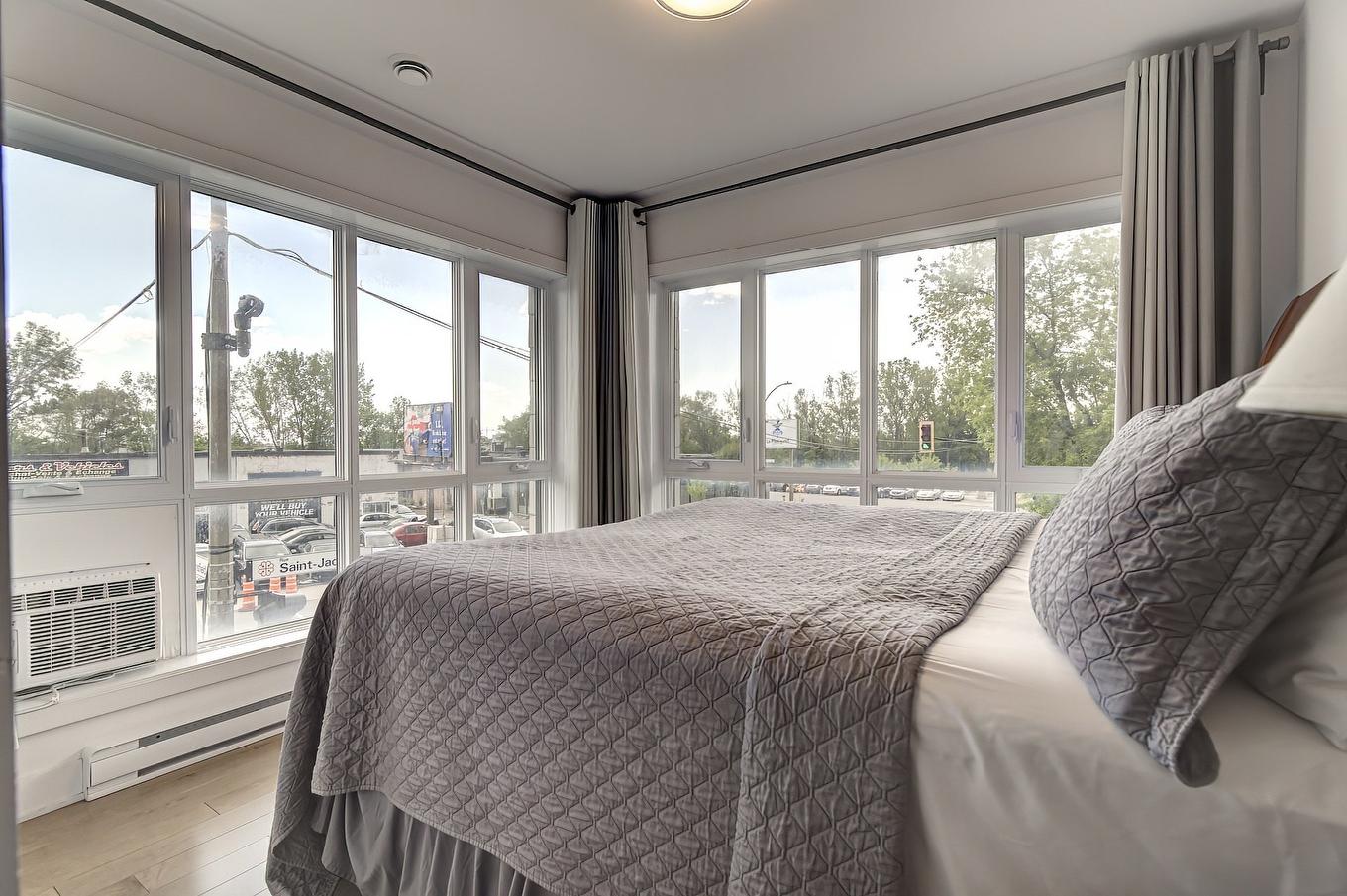 Bedroom - 416-2001 Av. Beaconsfield, Montréal (Côte-Des-Neiges/Notre-Dame-De-Grâce), QC - Indoor Photo Showing Bedroom
