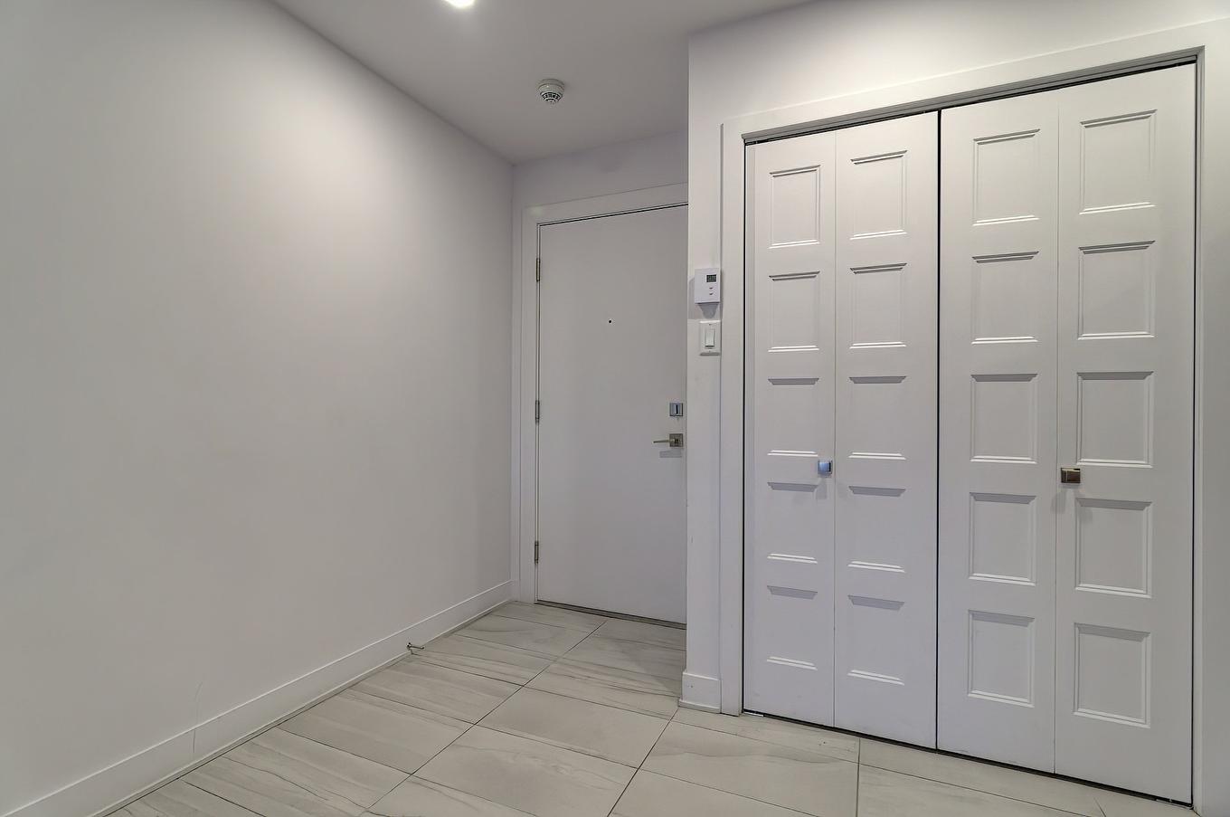 Hall - 315-2001 Av. Beaconsfield, Montréal (Côte-Des-Neiges/Notre-Dame-De-Grâce), QC - Indoor Photo Showing Other Room